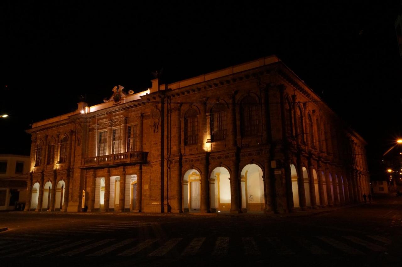 La Posada Del Viajero Hotel Latacunga Exterior photo